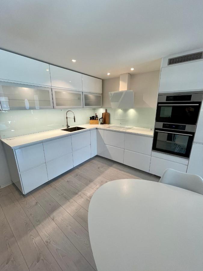 Luxury Apartement Close To City Centre With Free Parking Тромсе Екстер'єр фото